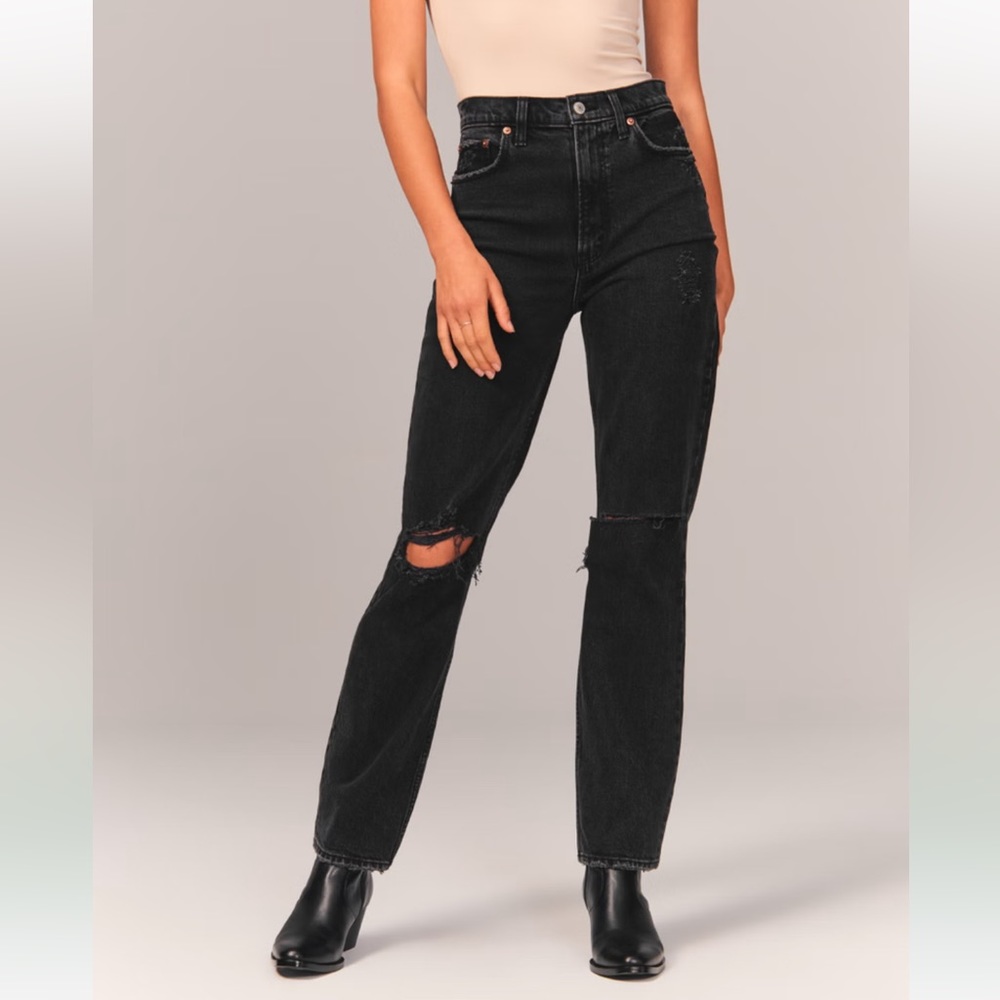 Abercrombie & Fitch Curve Love 90’s Straight Ultra High Rise Jeans *NWOT
